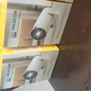 DBPOWER White Projector with Black Lens